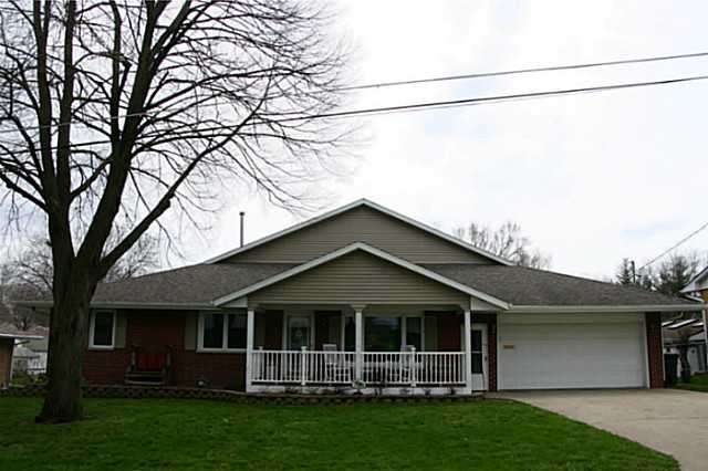 1311 S 6th Ave E, Newton, IA 50208 photo 1