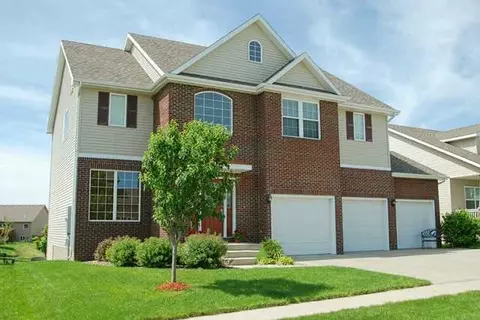 30 Broderick Dr, Waukee, IA 50263 photo 1