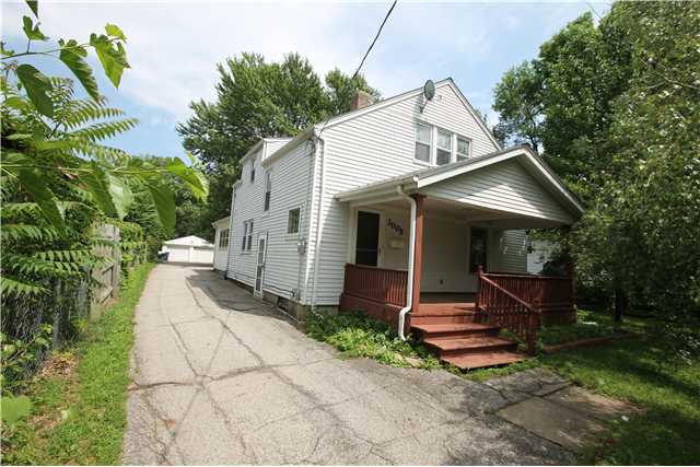3005 30th St, Des Moines, IA 50310 photo 1