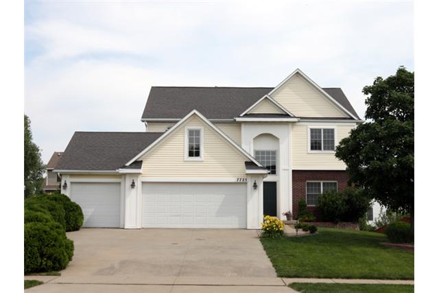 7725 Boulder Dr, West Des Moines, IA 50266 photo 1