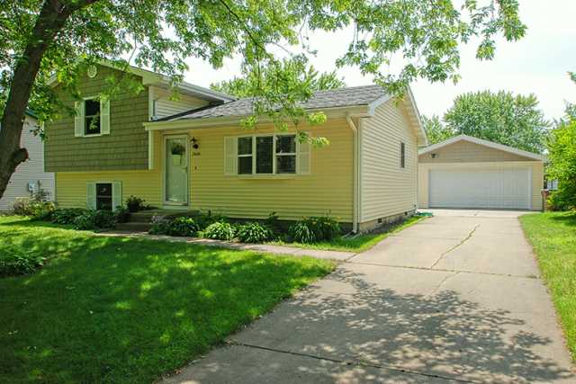 2400 3rd St SW, Altoona, IA 50009 photo 1