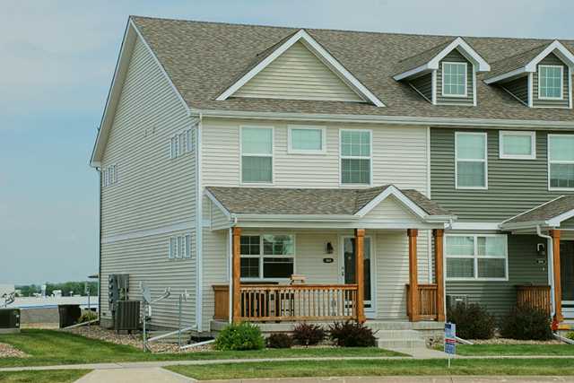 2666 Park Pl, Norwalk, IA 50211 photo 1
