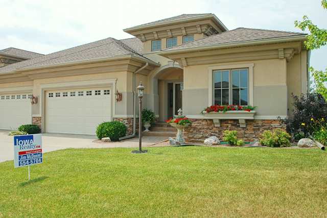 3312 NE Renaissance Dr, Ankeny, IA 50021 photo 1