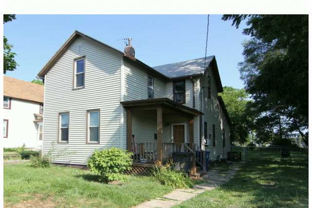1538 Maple St, Des Moines, IA 50316 photo 1
