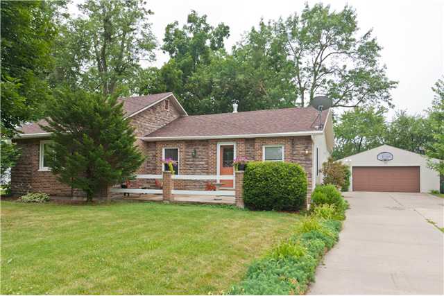 6454 Washington Ave, Windsor Heights, IA 50324 photo 1