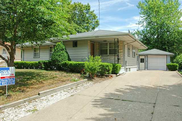 4113 E 8th St, Des Moines, IA 50313 photo 1