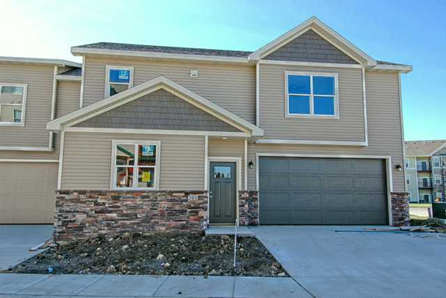 201 NE Chalet Ln, Ankeny, IA 50021 photo 1