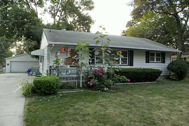 2540 E 25th St, Des Moines, IA 50317 photo 1