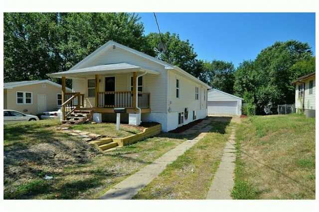 2812 Columbia St, Des Moines, IA 50313 photo 1