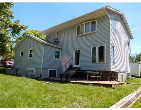 304 E High St, Winterset, IA 50273 photo 1