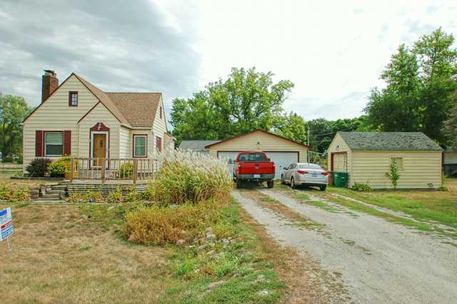 313 Elm Ave NW, Mitchellville, IA 50169 photo 1