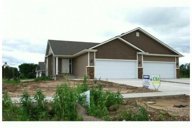 5736 NW 50th St, Johnston, IA 50131 photo 1