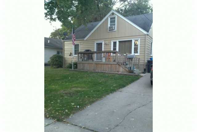 1310 E 28th St, Des Moines, IA 50317 photo 1