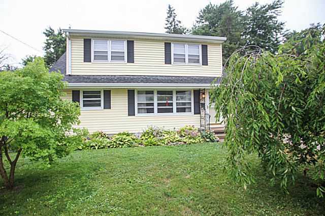 1722 E 32nd St, Des Moines, IA 50317 photo 1
