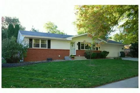 410 Thackery Ave, Ames, IA 50014 photo 1