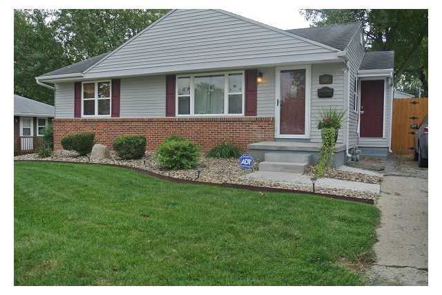 1218 Southlawn Dr, Des Moines, IA 50315 photo 1