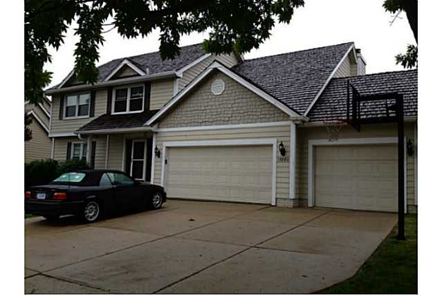 13980 Hawthorn Dr, Clive, IA 50325 photo 1