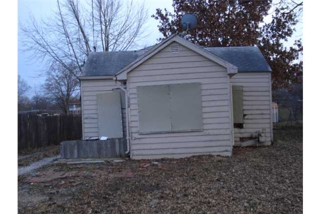 3229 E Ovid Ave, Des Moines, IA 50317 photo 1