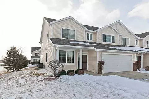 856 SE Olson Dr, Waukee, IA 50263 photo 1