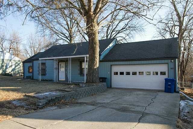 1712 Highview Dr, Des Moines, IA 50315 photo 1