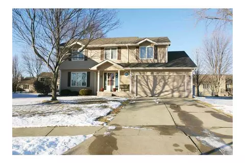 175 Parkview Dr, Waukee, IA 50263 photo 1