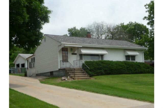 926 Sunset Dr, Norwalk, IA 50211 photo 1