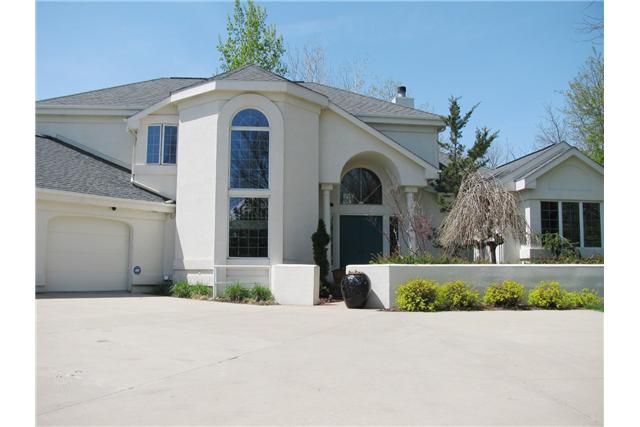 901 Vermont Cir, Ames, IA 50014 photo 1
