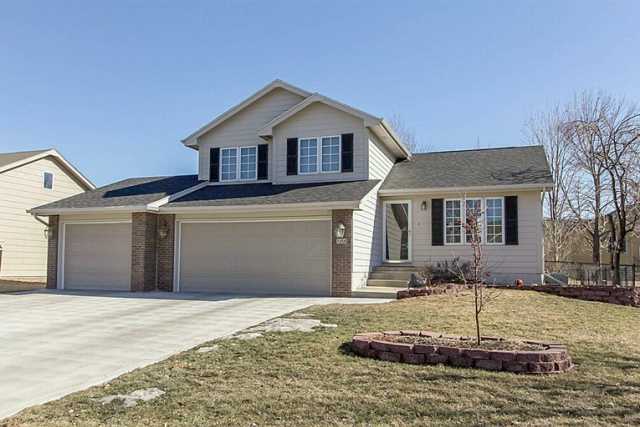 108 SW Hickory Gln, Grimes, IA 50111 photo 1