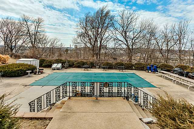 1110 E 6th St #2, Des Moines, IA 50316 photo 1