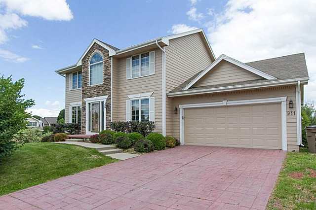 911 11th Ave SE, Altoona, IA 50009 photo 1
