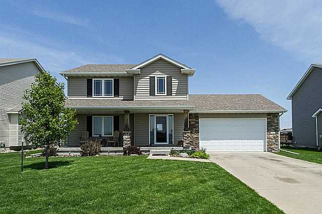 603 Mallard Pointe Dr NW, Bondurant, IA 50035 photo 1