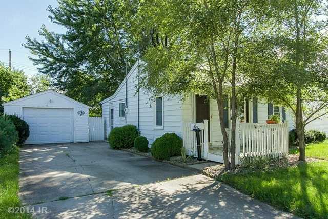 2207 S 8th Ave E, Newton, IA 50208 photo 1