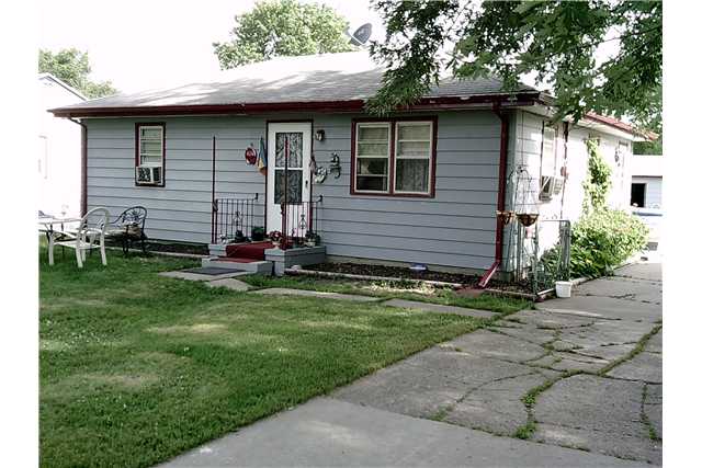 426 E Columbus Ave, Des Moines, IA 50315 photo 1
