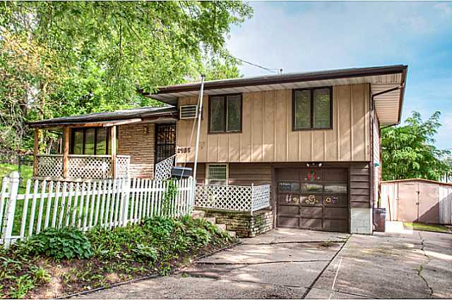 2405 Boston Ave, Des Moines, IA 50310 photo 1