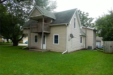 316 E Benton St, Winterset, IA 50273 photo 1