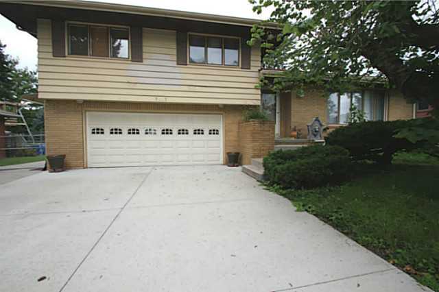 7117 Garrison Rd, Windsor Heights, IA 50324 photo 1