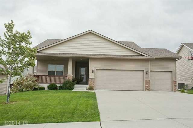 2832 Berkshire Dr, Norwalk, IA 50211 photo 1
