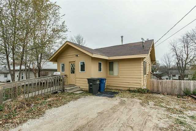3701 SW 9th St, Des Moines, IA 50315 photo 1