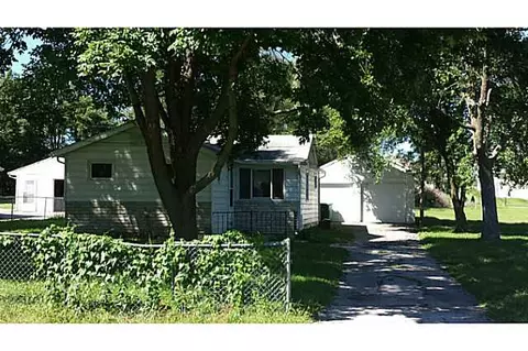 465 NW 55th Pl, Des Moines, IA 50313 photo 1
