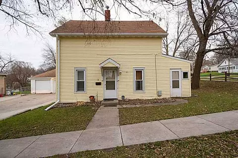 2 N Maple St, Colfax, IA 50054 photo 1