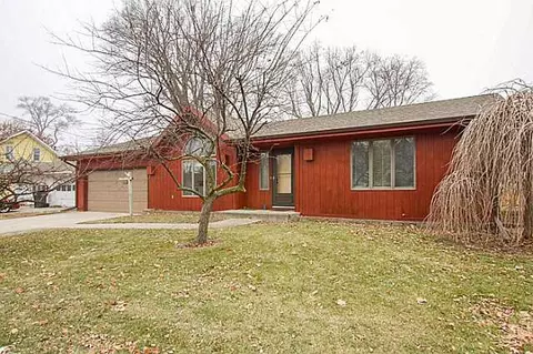 103 E 4th Ave, Slater, IA 50244 photo 1