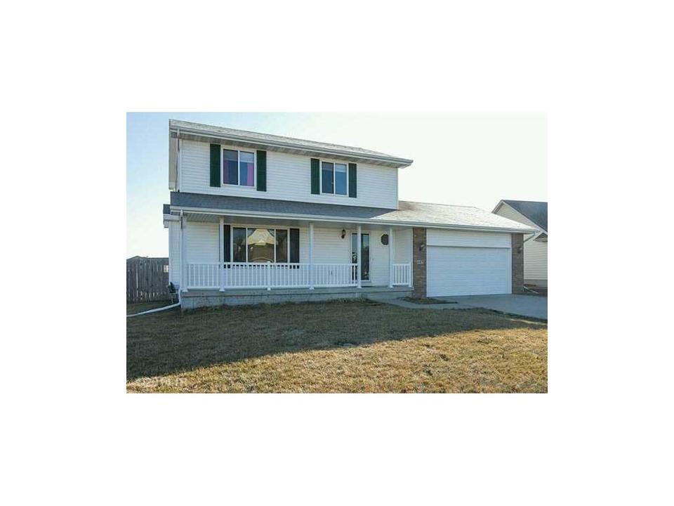  407 Mallard Pointe Dr NW, Bondurant, IA 50035 photo 1