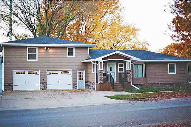 320 N Water St, Madrid, IA 50156 photo 1