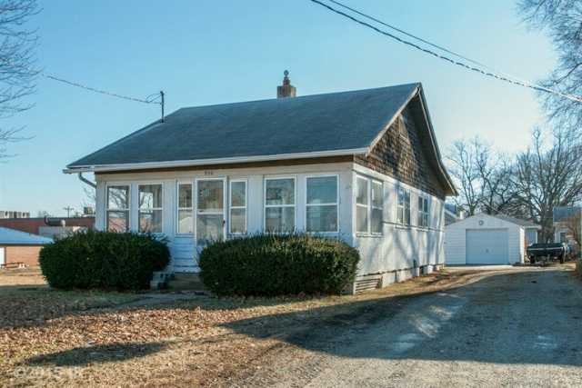 930 Payton Ave, Des Moines, IA 50315 photo 1