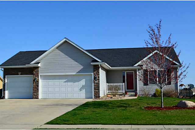 413 21st St SW, Altoona, IA 50009 photo 1