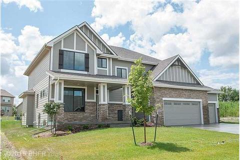 16662 Maple St, Clive, IA 50325 photo 1