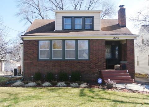 2015 38th St, Des Moines, IA 50310 photo 1