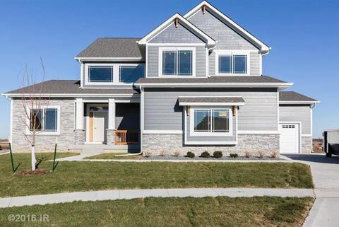8024 95th Cir, Johnston, IA 50131 photo 1