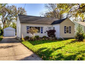 2109 55th St, Des Moines, IA 50310 photo 1