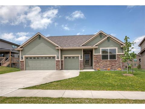 16471 Phoenix Dr, Clive, IA 50325 photo 1